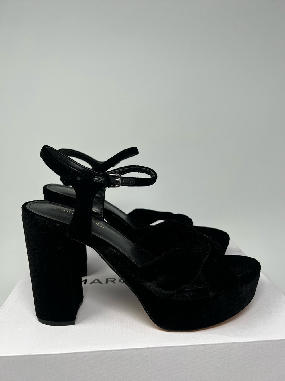 Marc Fisher Deren Velvet Platform Sandals
Size 8